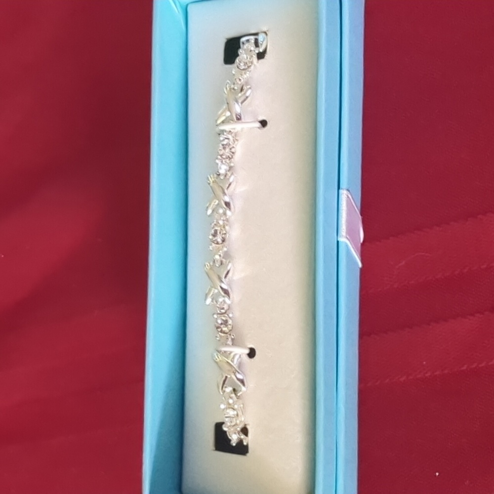 Cubic zirconia XO bracelet